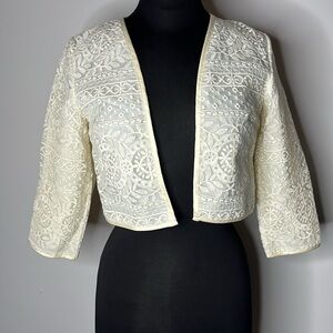 H&M Women’s Cream Cropped Open Front Lace Lined Jacket Size S